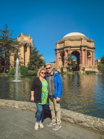 17 апреля 2019 - мы показывали им наши любимые месте. Фото около Palace of Fine Arts